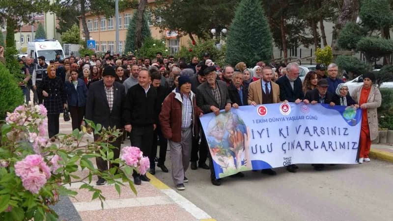 Yozgat’ta 1 Ekim Dünya Yaşlılar Günü dolayısıyla farkındalık yürüyüşü düzenlendi.-