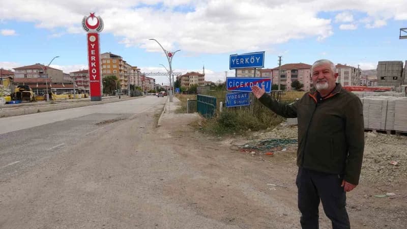 İç Anadolu Bölgesi'nin iki komşu ilçesi olan Yozgat’a bağlı Yerköy ile Kırşehir’e bağlı Çiçekdağı arasındaki sınır, Türk