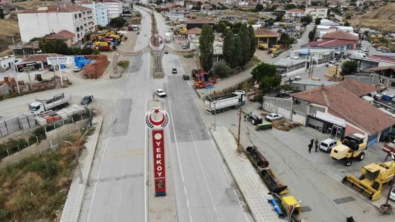 Yozgat Yerköy ile Kırşehir Çiçekdağı ilçeleri arasındaki sınır sokak ortalarından geçen yerleşim alanı