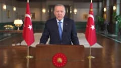 Cumhurbaşkanı Recep Tayyip Erdoğan video mesaj yayınlarken