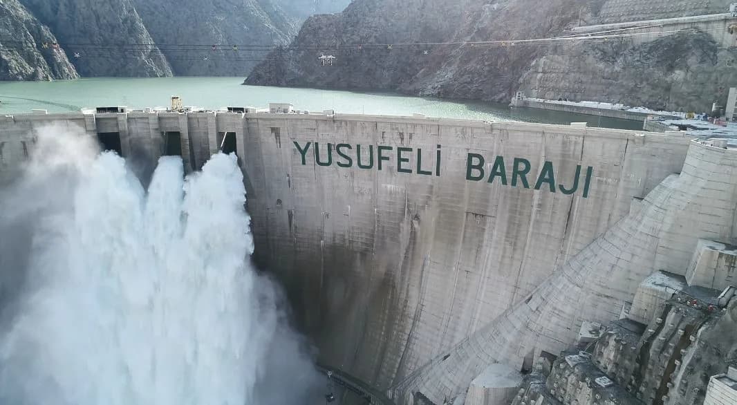 Artvin’de Yusufeli Barajı ve Hidroelektrik Santrali'nin genel görünümü