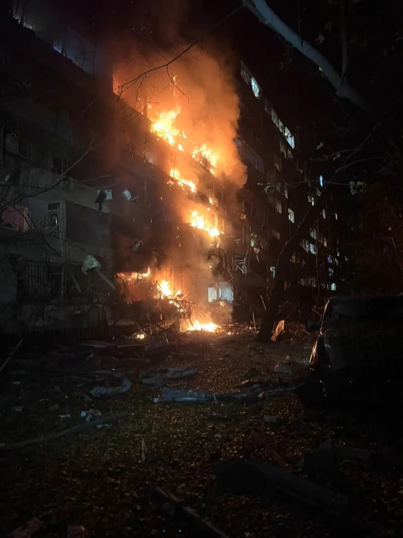 Apartmana yönelik füze saldırısında 2 kişi hayatını kaybetti, 21 kişi yaralandı
