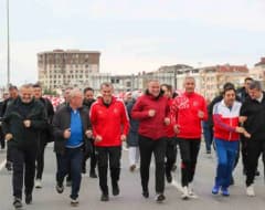 Zeytinburnu sokaklarında Cumhuriyet Koşusu heyecanı yaşandı