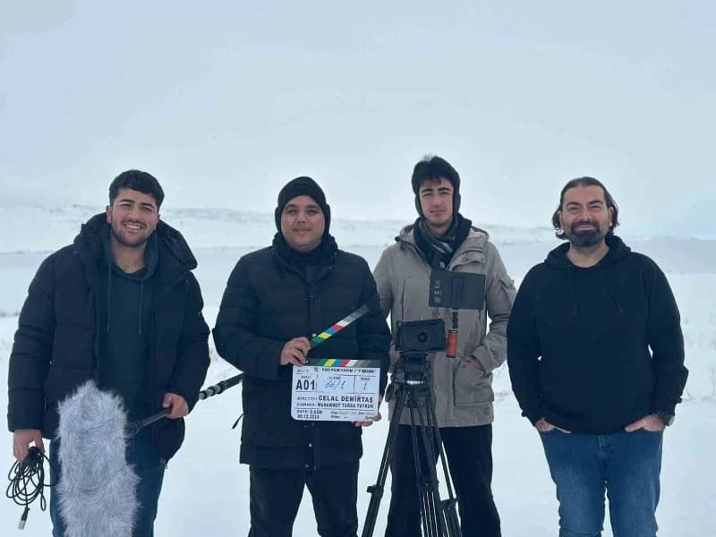 Erzurum Karayazı’da çekilen psikolojik gerilim filmi 7 Günahın Laneti’nin setinden görüntü