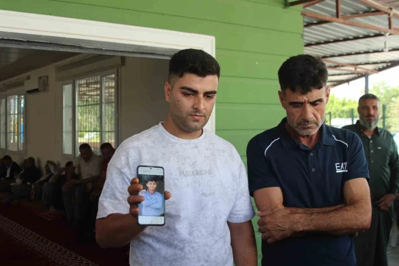 Adana Yüreğir ilçesinde hastane dönüşü otomobilin ön camından giren kurşun nedeniyle hayatını kaybeden 9 yaşındaki Muham