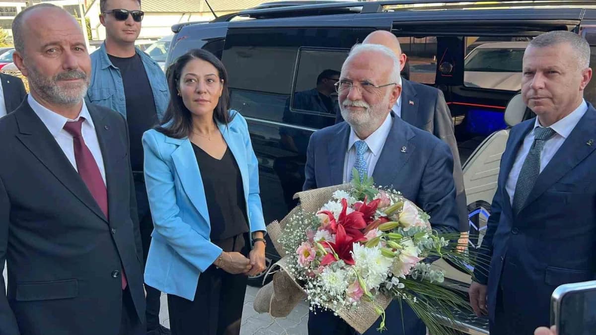 AK Parti Genel Başkanvekili Mustafa Elitaş Çanakkale Organize Sanayi Bölgesi ve teşkilat ziyaretlerinde
