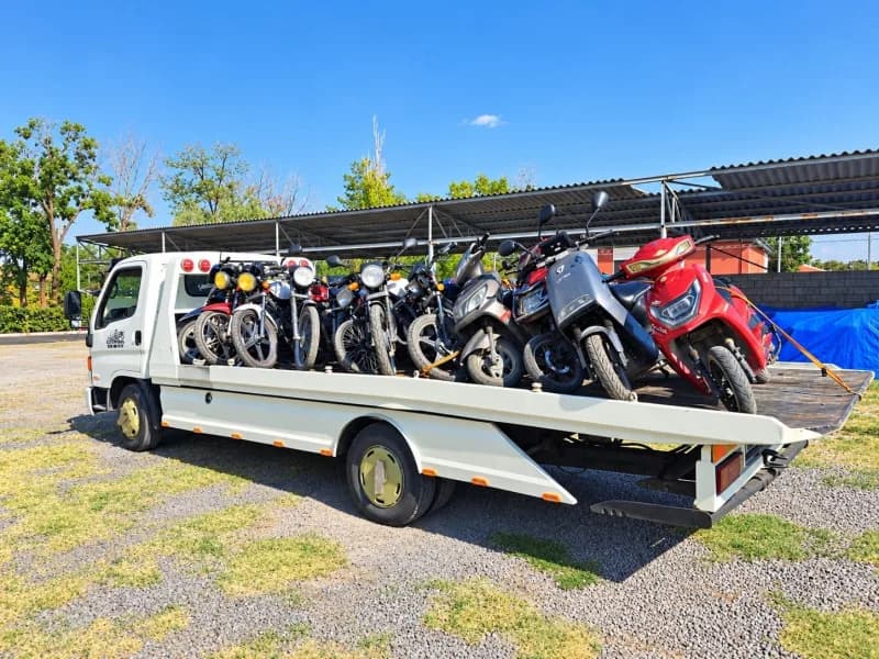Aksaray’da jandarma ekiplerinin motosiklet sürücülerine yönelik yaptığı trafik denetimi