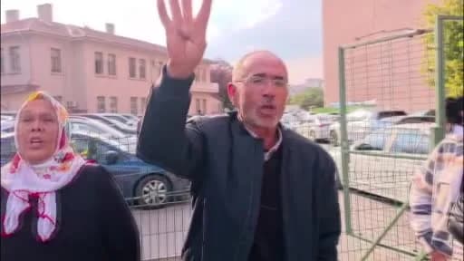 Aleyna Çakır davasında sanık Ümitcan Uygun'a verilen 4 yıl hapis cezası sonrası aile adliye önünde tepki gösterdi