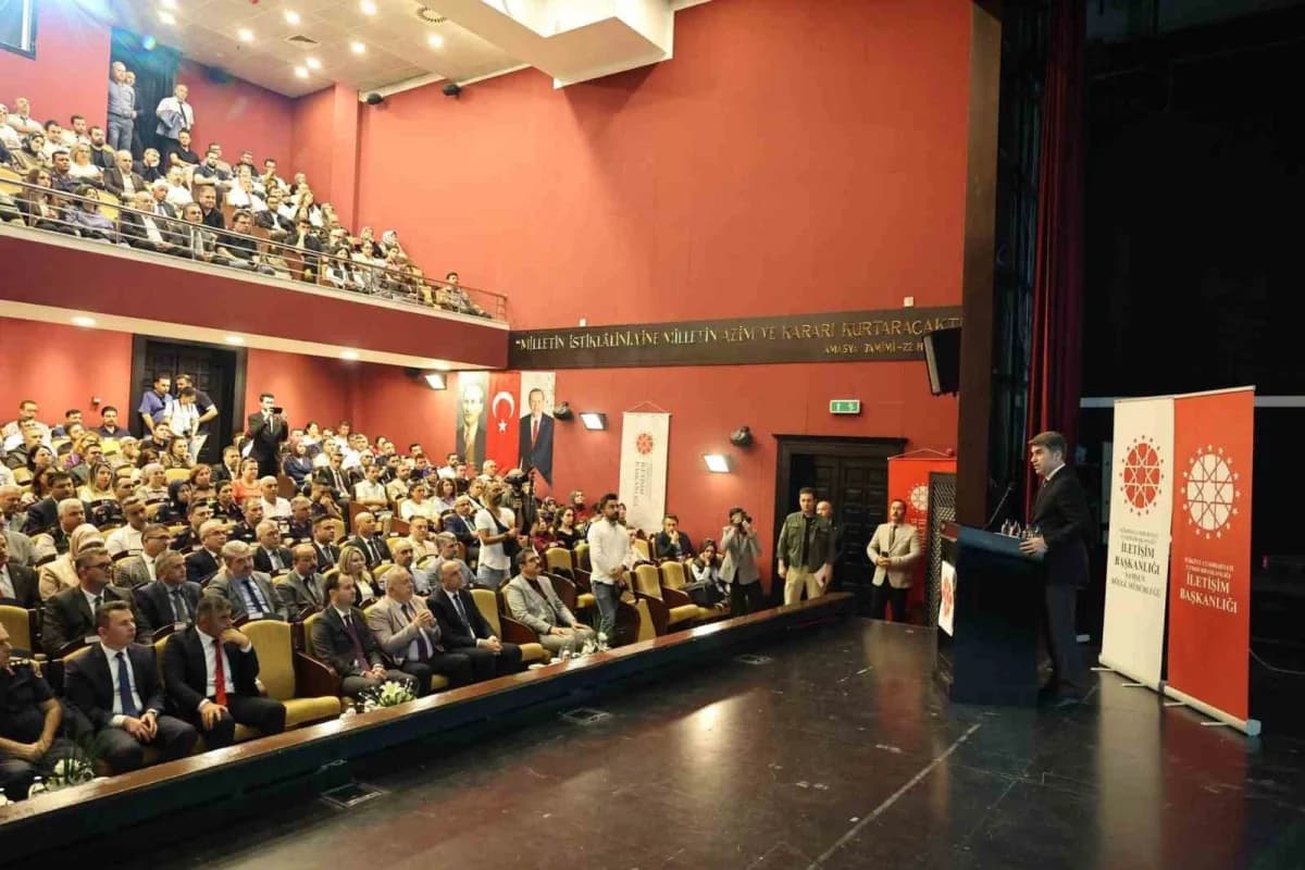 Amasya Saraydüzü Kışla Binası Milli Mücadele Müzesi ve Kongre Merkezi'nde düzenlenen iletişim ve dezenformasyon eğitimi