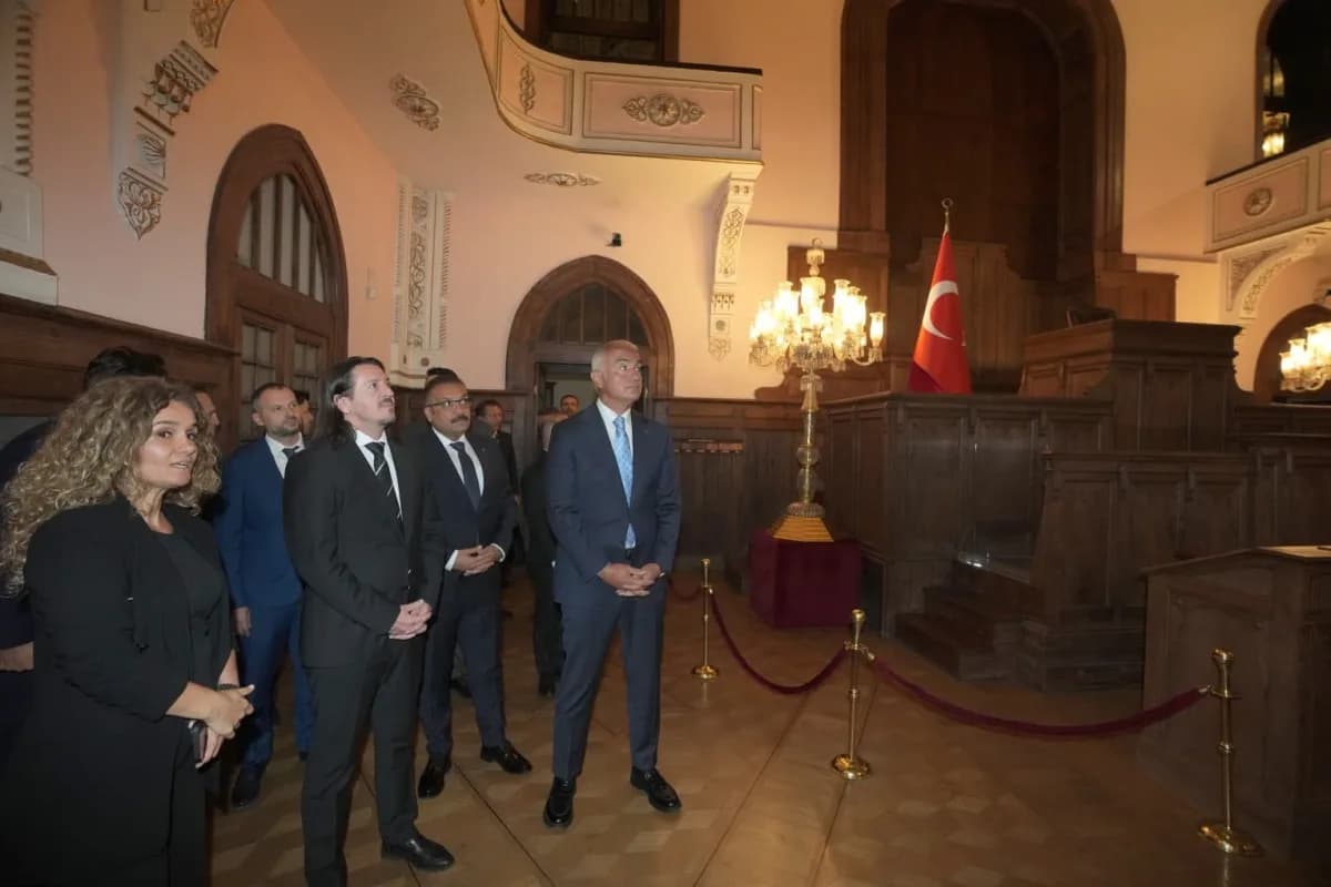 Ankara Cumhuriyet Müzesi’nde Türkiye ve Kuzey Makedonya Kültür ve Turizm Bakanlarının görüşmesi