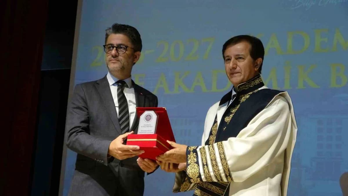 Ardahan Üniversitesi 2025-2026 akademik yılı açılış töreninden bir kare