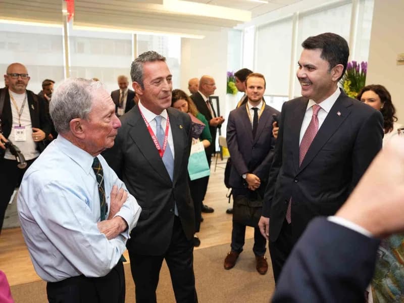 Bakan Murat Kurum, COP31 İş Forumu’nda konuşma yaparken