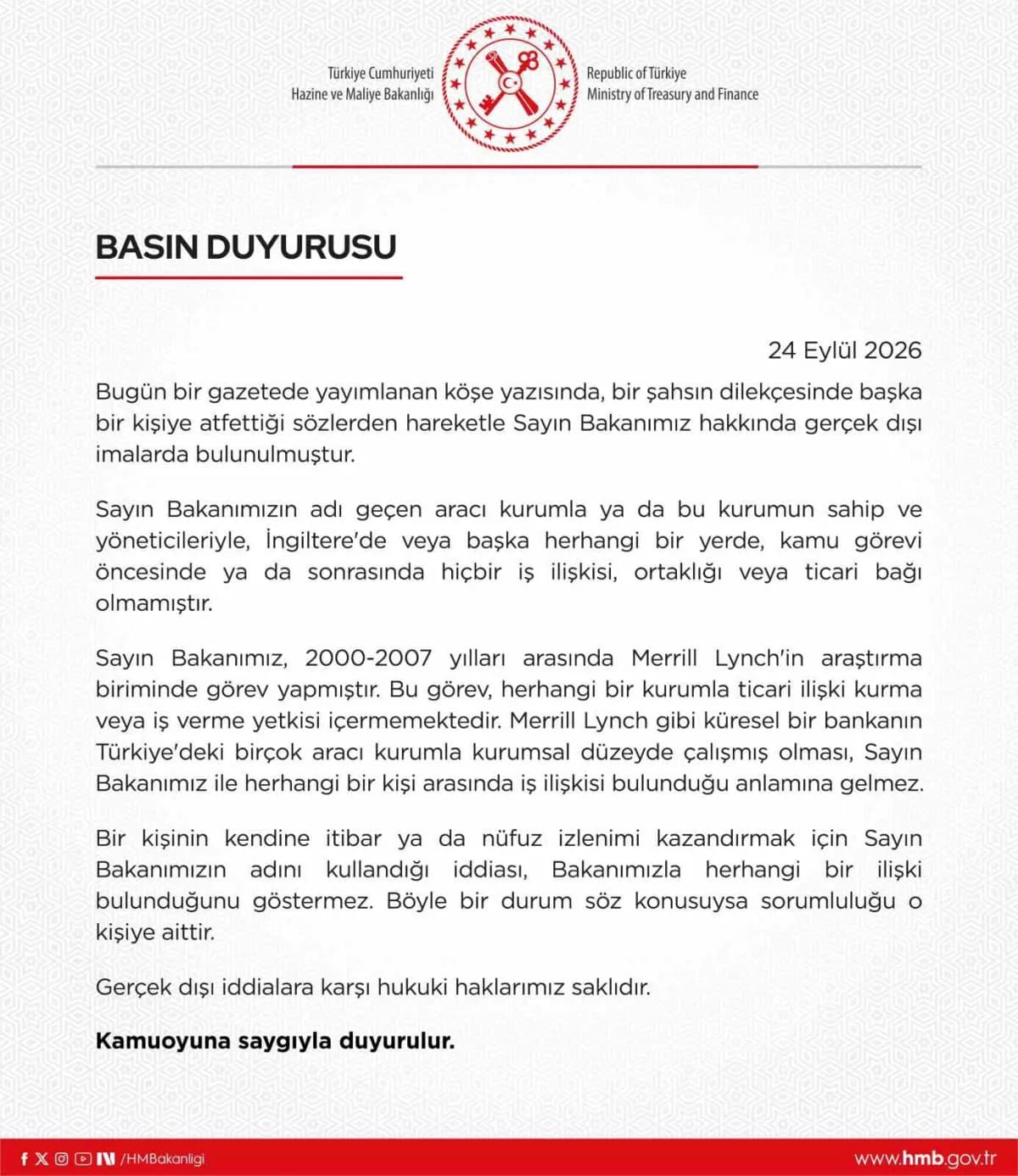 Hazine ve Maliye Bakanlığı binası önünde çekilmiş genel görünüm