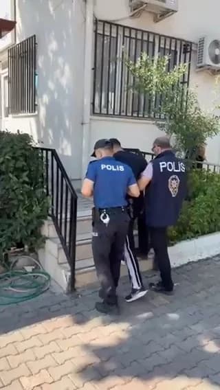 Bursa İznik'te polis ekipleri kesinleşmiş hapis cezası bulunan 3 kişiyi yakaladı