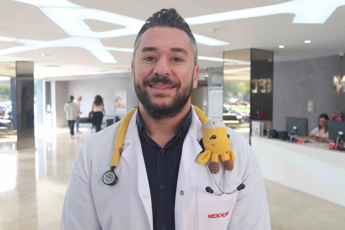 Medical Park İzmir Hastanesi uzmanı çocuklarda vitamin takviyesi hakkında uyarıda bulunuyor