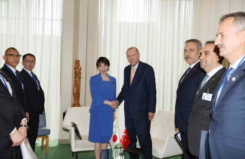 Cumhurbaşkanı Recep Tayyip Erdoğan ve Japonya Başbakanı Sanae Takaichi New York'ta görüşme yaparken