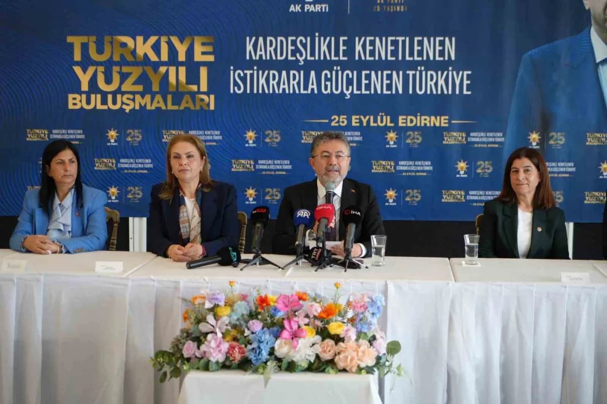 Bakan İbrahim Yumaklı Edirne’de tarım ve sulama projeleri hakkında açıklama yapıyor