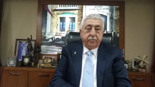 TESK Genel Başkanı Bendevi Palandöken basın açıklaması yaparken