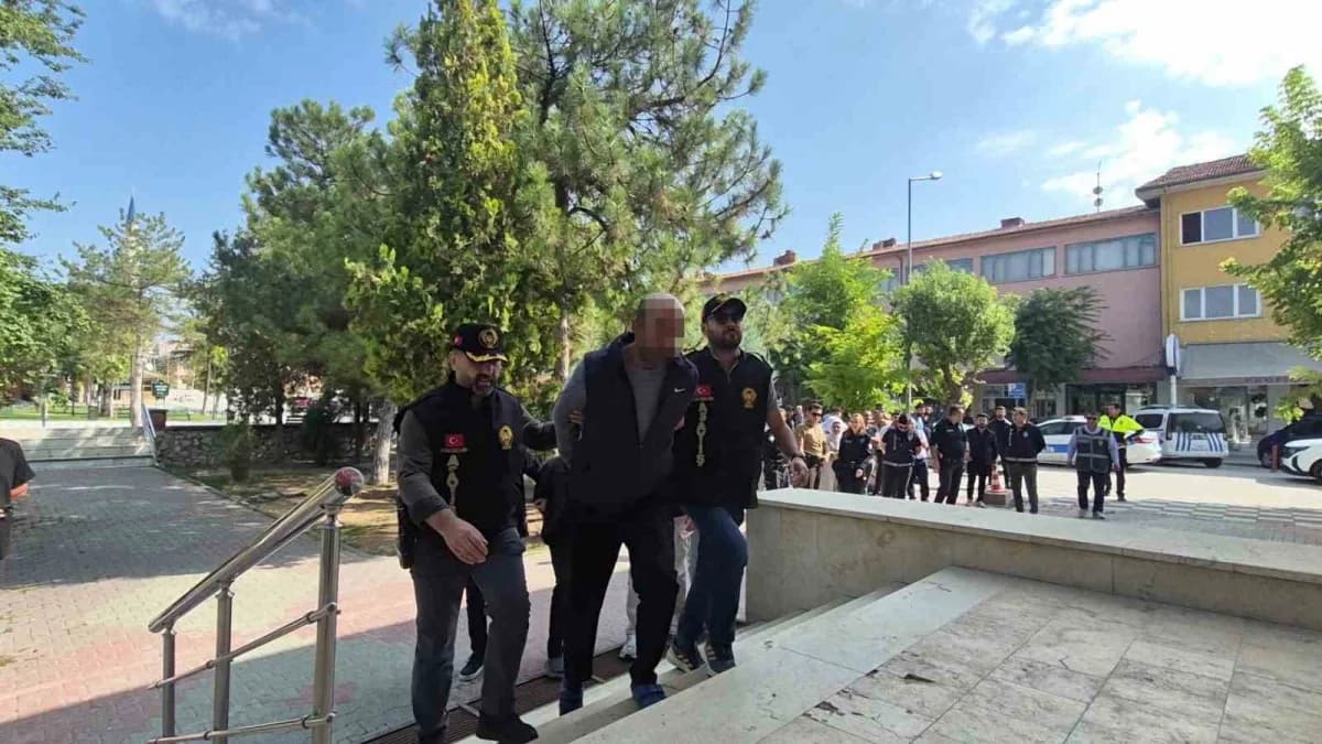 Eskişehir Çifteler ilçesinde oto galerici Emrah Yakar'ın ölümüyle ilgili adli işlem yapılan yer