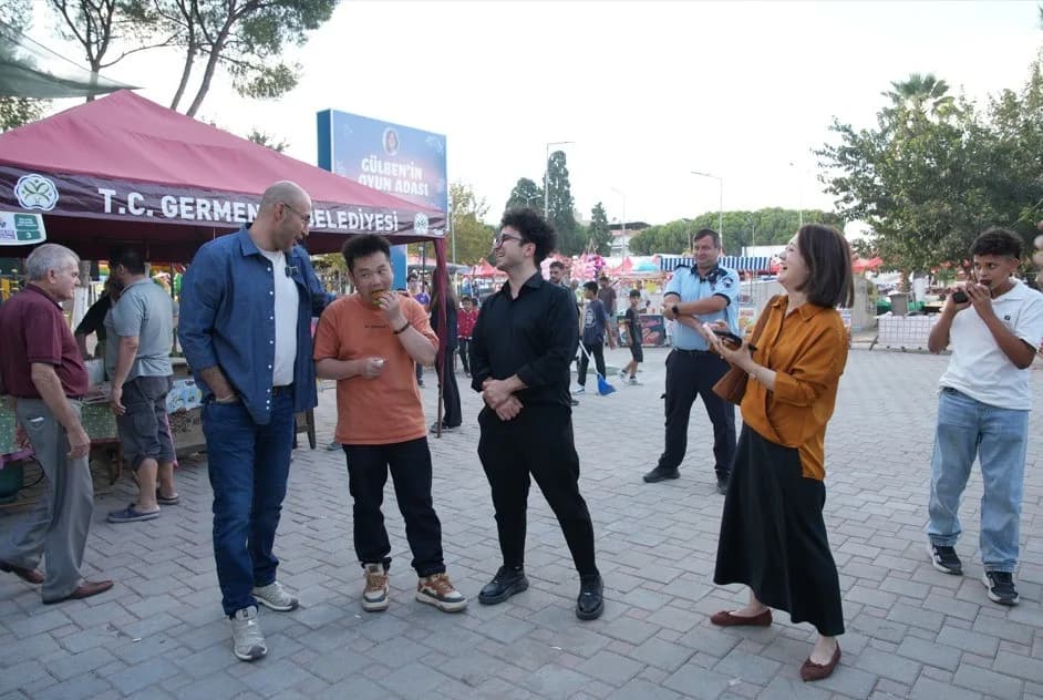 Germencik İncir Festivali alanında Başkan Burak Zencirci ve Çinli misafirlerin buluşması