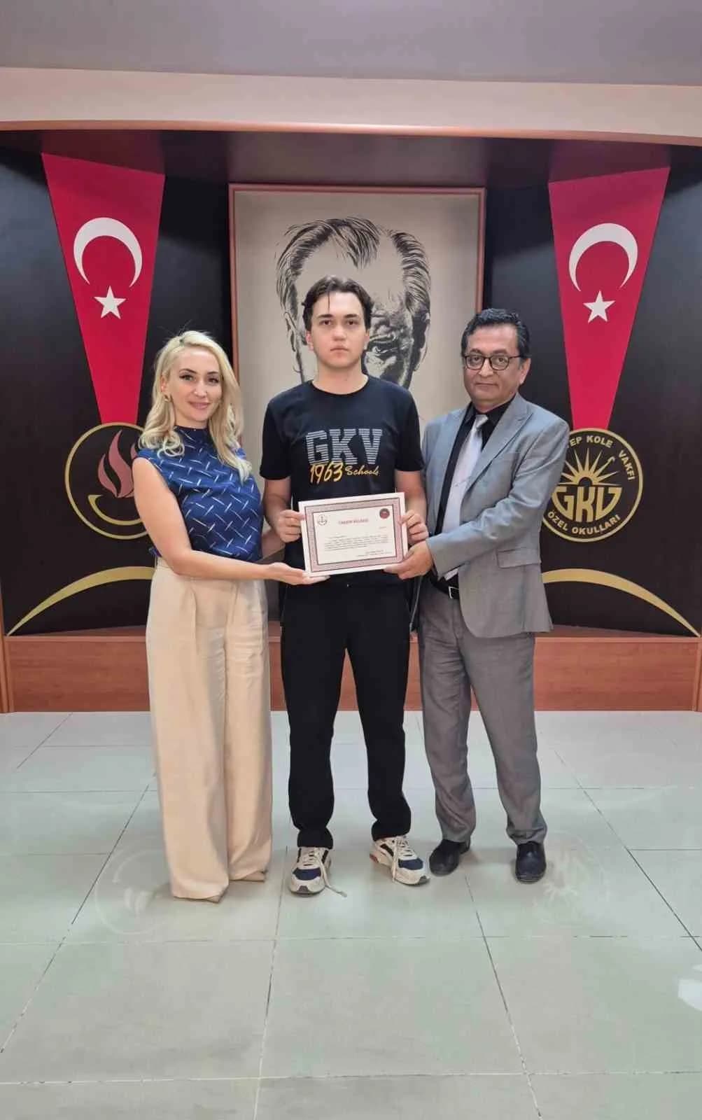 Gaziantep Kolej Vakfı öğrencisi İbrahim Efdal Bay bilimsel araştırma çalışmasında yer alıyor