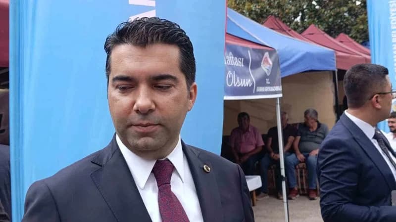Kaman ilçesinde Ahilik Haftası kapsamında düzenlenen sazlı sözlü etkinliklerden bir görüntü
