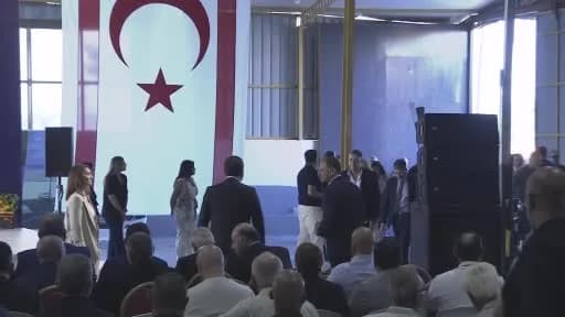 KKTC Başbakanı Ünal Üstel, Güzelyurt Soğuk Hava Deposu açılış töreninde konuşma yaparken