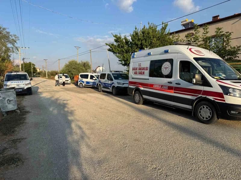 Konya Ereğli'de traktör kazasında hayatını kaybeden 4 yaşındaki çocuk için olay yeri incelemesi yapılıyor