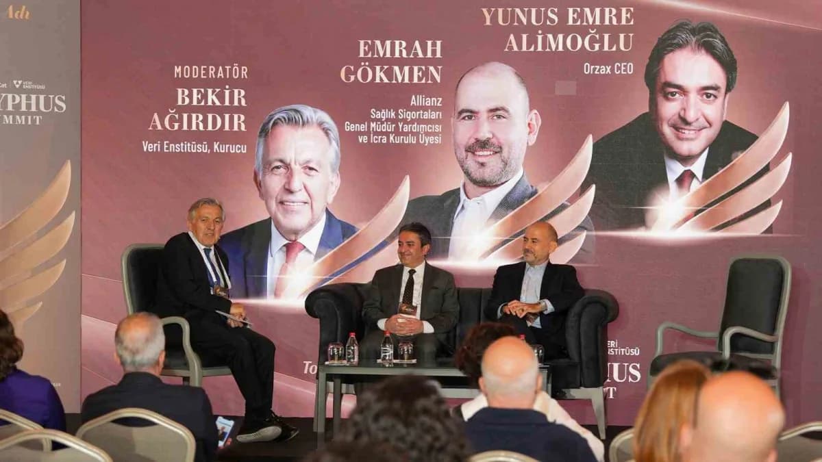 Orzax markasının Türkiye İtibar Araştırması’nda gıda takviyesi kategorisinde en itibarlı marka olarak ödül aldığı paneld