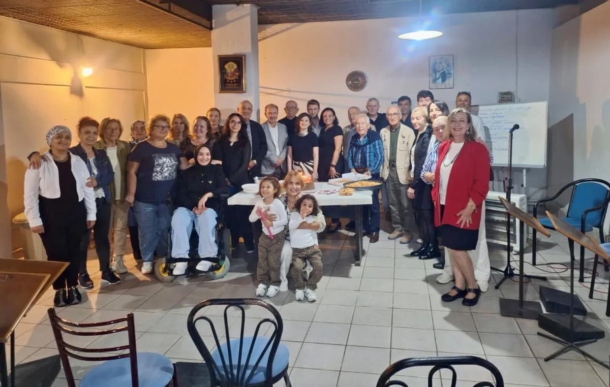 Samsun Musiki Cemiyeti Derneği üyeleri ve koristleri yeni sezon çalışmalarında