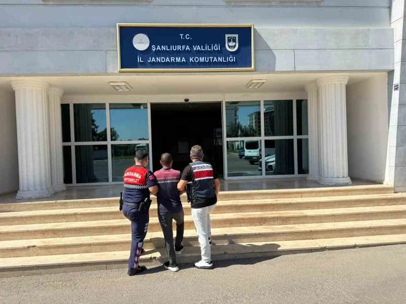Şanlıurfa Karaköprü ilçesinde jandarma ekiplerinin operasyonu