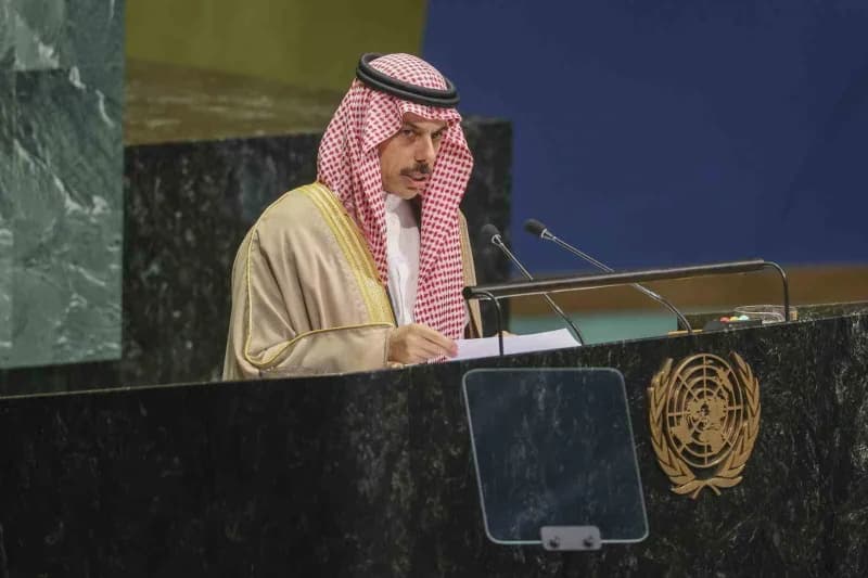 Suudi Arabistan Dışişleri Bakanı Faysal bin Ferhan Al Suud BM Genel Kurulu’nda konuşma yaparken