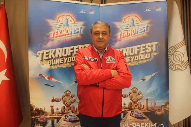 Şanlıurfa Valisi Hasan Şıldak TEKNOFEST hazırlıklarını değerlendirirken konuşuyor