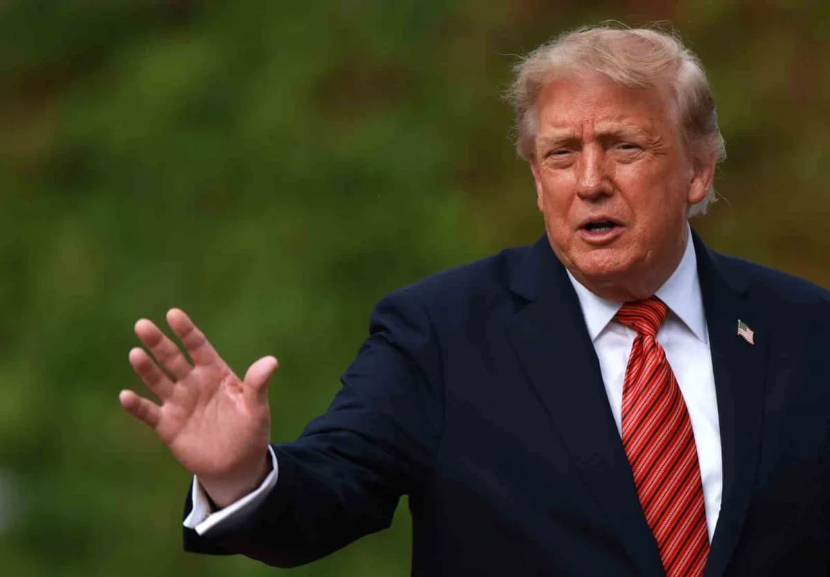ABD Başkanı Donald Trump, İran ve Orta Doğu konularında açıklamalarda bulunuyor