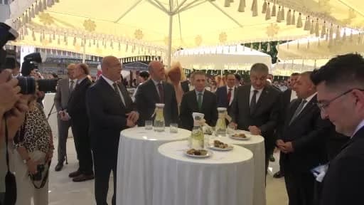 Adana’da tarihi Selamlık yapısında açılan Selamlık Sofra Mirası Evi’nin dış cephesi ve giriş kapısı