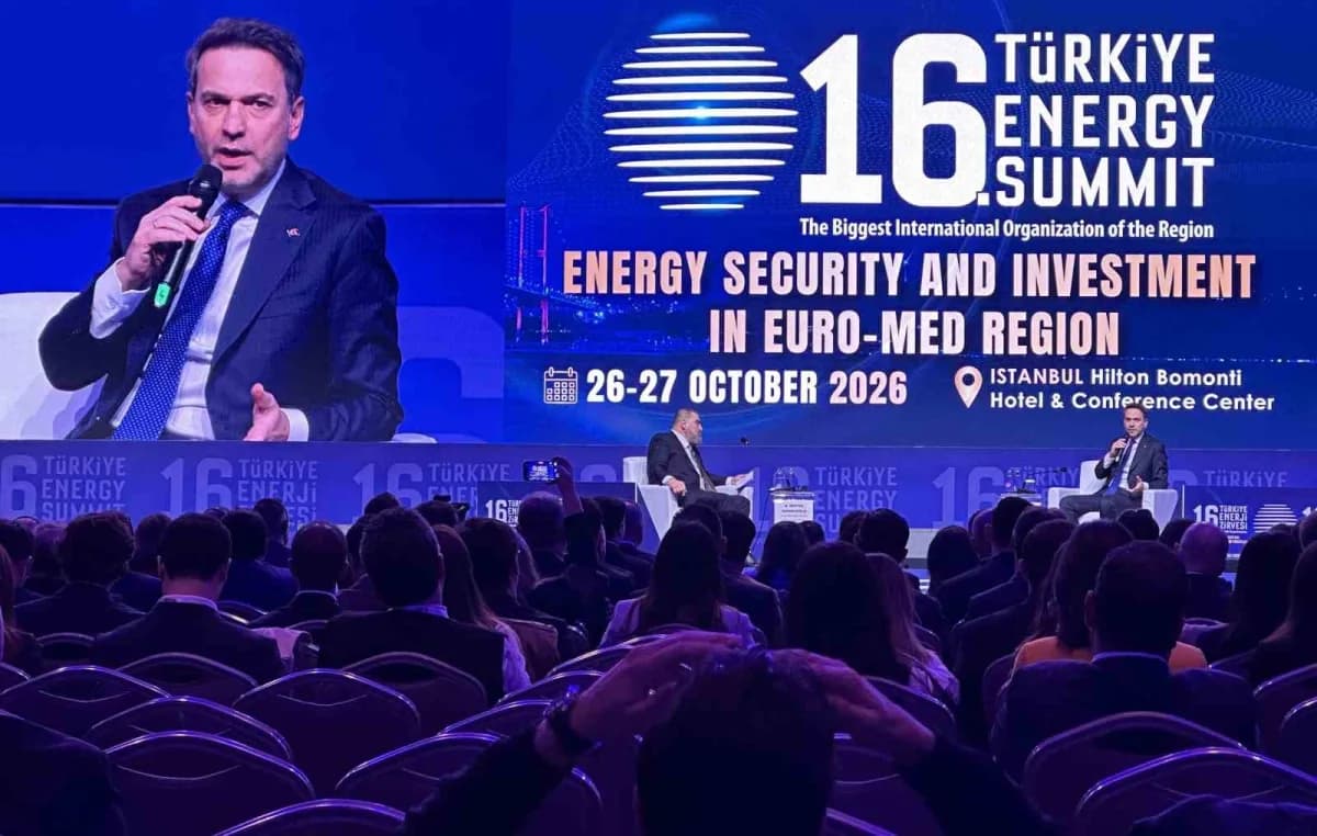 Enerji ve Tabii Kaynaklar Bakanı Alparslan Bayraktar 16. Türkiye Enerji Zirvesi’nde konuşma yapıyor