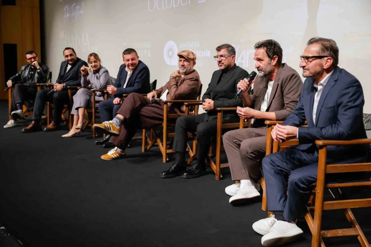 Altın Portakal Film Festivali'nde Türk ve dünya sinemasından filmler Antalya'da seyirciyle buluşuyor