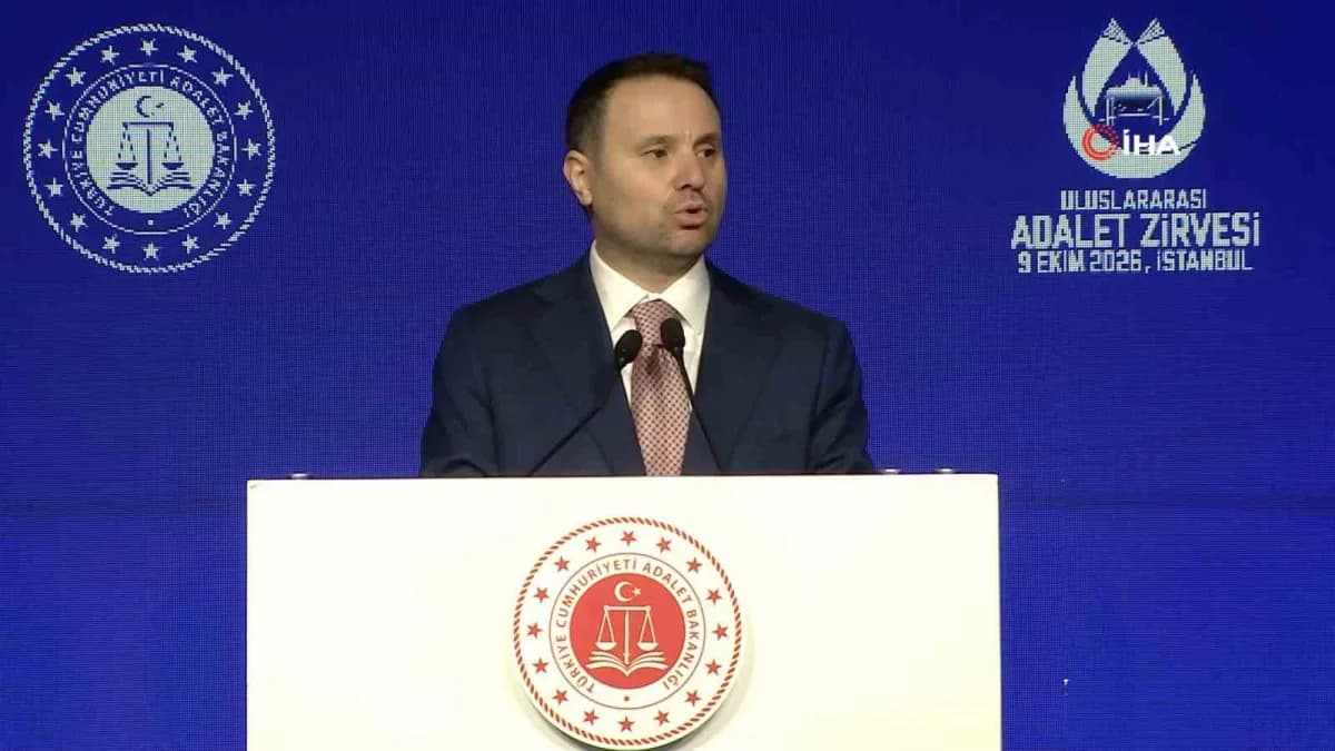 Adalet Bakanı Akın Gürlek, İstanbul Çırağan Sarayı'nda Uluslararası Adalet Zirvesi'nde konuşma yapıyor