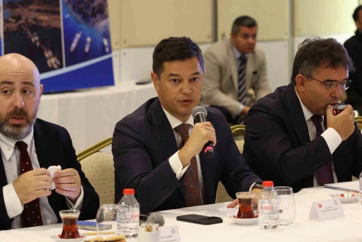 Başkan Ünlü: "2027 sezonuna dört mevsim Marmaris hedefiyle hazırlanıyoruz"