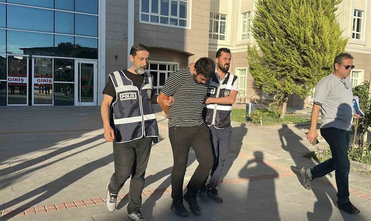 Burdur Karasenir Mahallesi’nde evde tartışma sonrası av tüfekli saldırı
