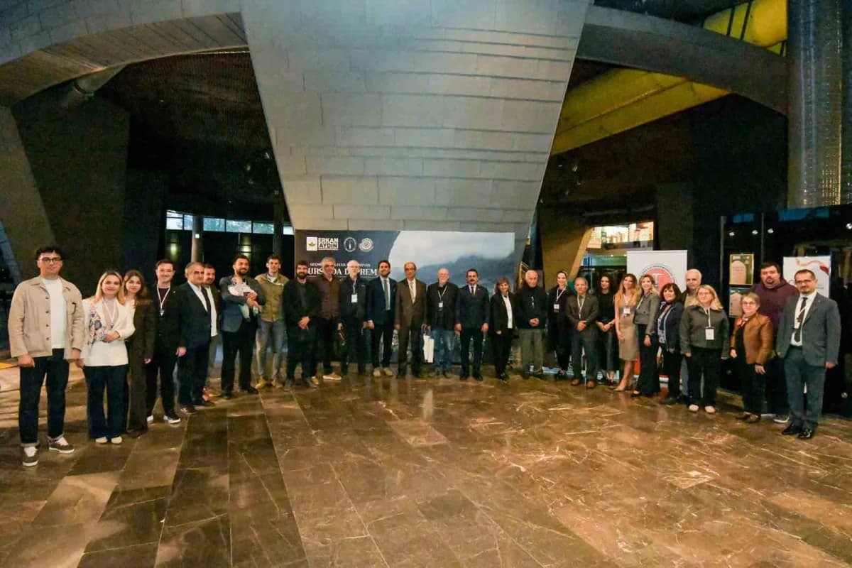 Bursa’da deprem panelinde uzmanlar fay sistemi ve deprem riskini anlatıyor