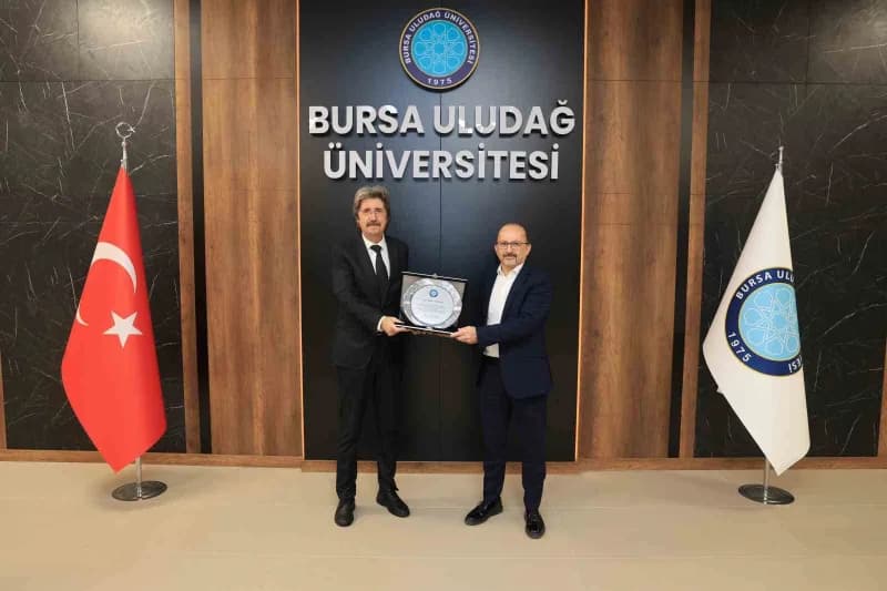 Bursa Uludağ Üniversitesi Hastanesi Çocuk Göğüs Hastalıkları Bilim Dalı yeni pediatrik solunum fonksiyon test cihazı