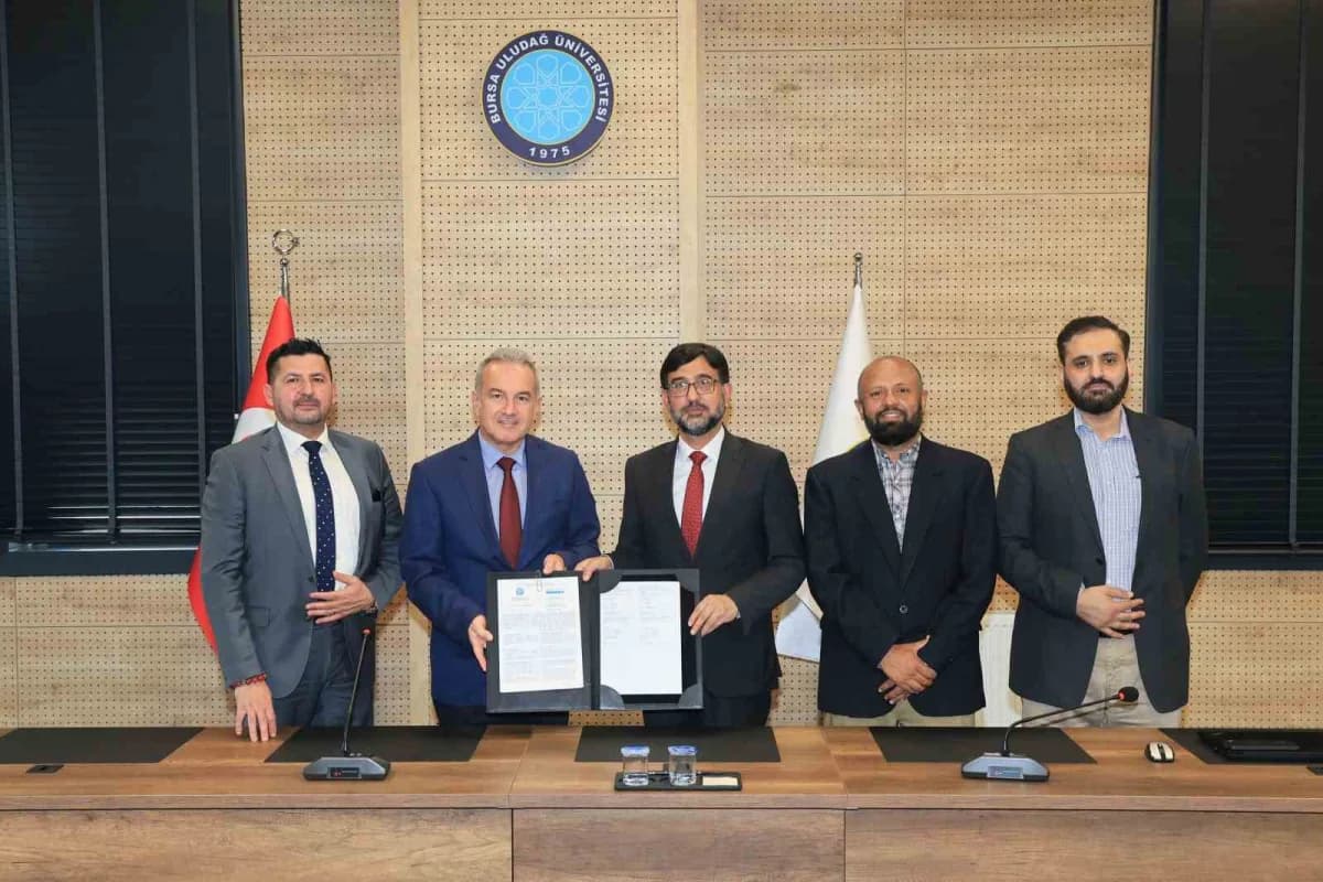 Bursa Uludağ Üniversitesi ve Pakistan Institute of Management Sciences arasında akademik iş