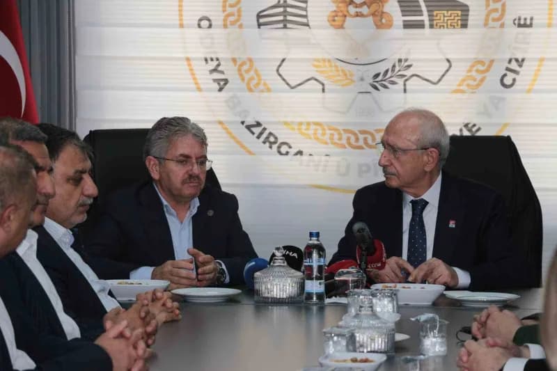 CHP Genel Başkanı Kemal Kılıçdaroğlu, Şırnak Cizre'de iş insanlarıyla toplantıda