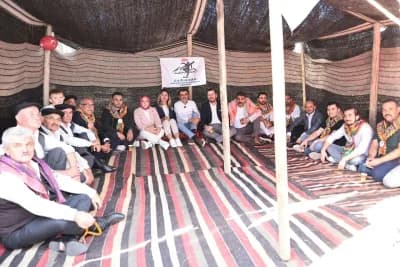 Denizli Çamlık Kent Ormanı’nda düzenlenen Yörük Toyu etkinliğinde yöresel kıyafetler giymiş katılımcılar ve geleneksel k