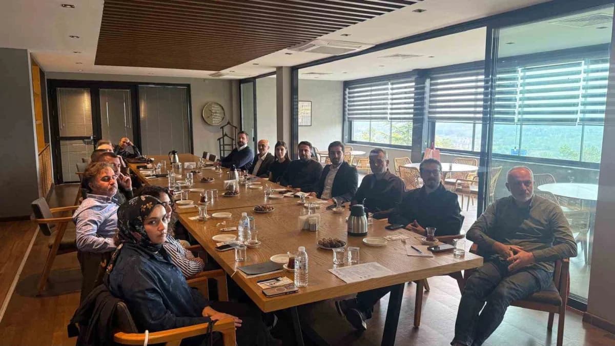 Düzce'de ahşap yapıların yaygınlaştırılması için teknik rehber hazırlık toplantısı