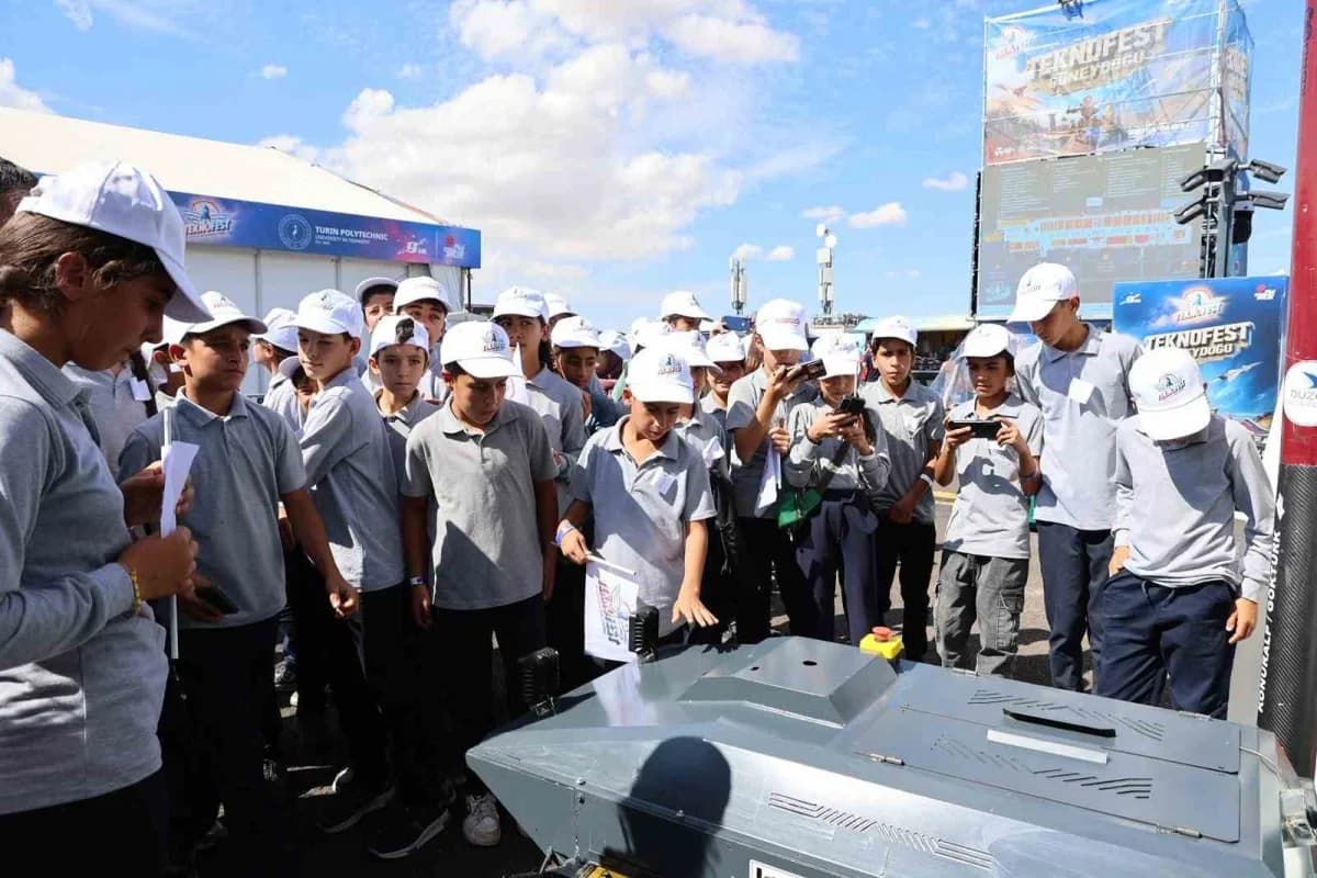 Düzce Üniversitesi öğrencileri ve akademisyenleri TEKNOFEST 2026’da projelerini Şanlıurfa’da tanıtıyor