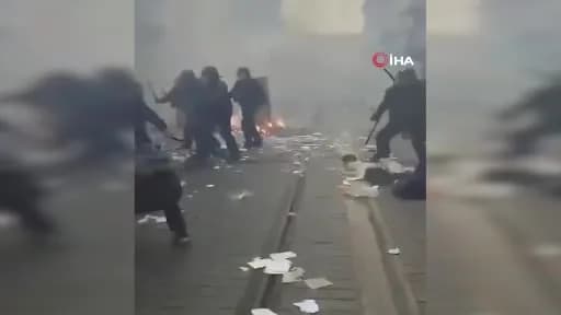 Fransa’da lise eylemleri sırasında polis müdahalesi ve öğrencilerin protesto gösterileri
