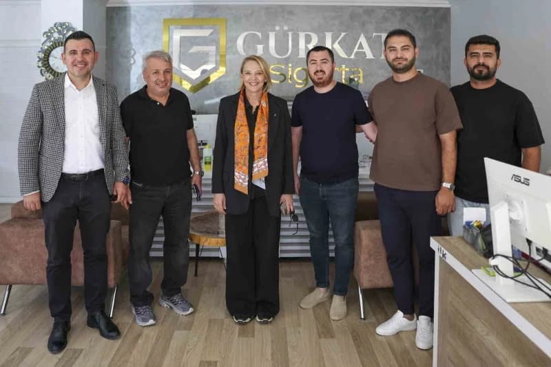 Hatice Öz ve ekibi Serik’te iş dünyası ve esnafla buluşuyor