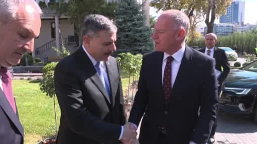 İçişleri Bakanı Mustafa Çiftçi ve Avusturya İçişleri Bakanı Gerhard Karner görüşme sırasında